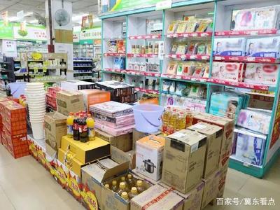 连锁药店逆势扩张 实体经济不景气下的“健康绿洲”与食品经营新策略